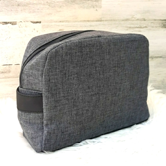 NWOT BVLGARI PARFUMS UNISEX TOILETRY/SHAVE KIT BAG - Picture 5 of 9